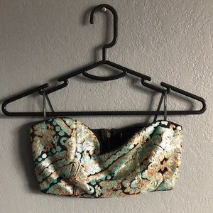 Sequins crop top